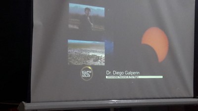 Diego Galperin saliendo en vivo en la transmisión desde San Juan